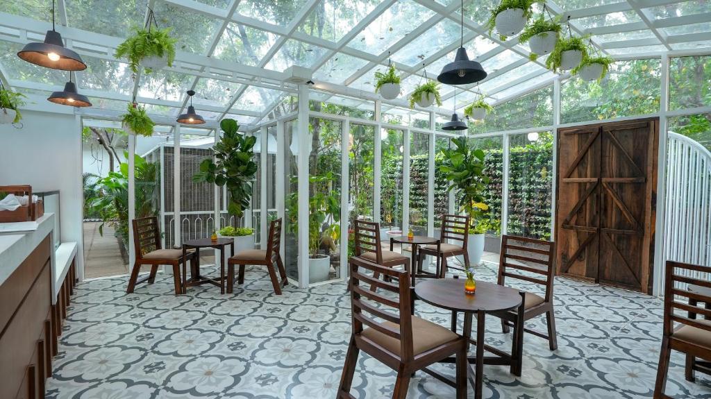 Restaurace v ubytování Swimup - Suites with private pool , Vagator
