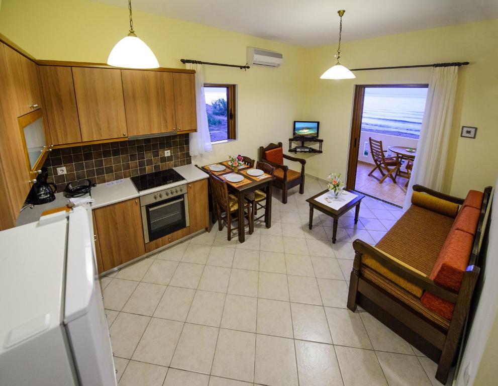 Kuchnia lub aneks kuchenny w obiekcie Niriides Apartments