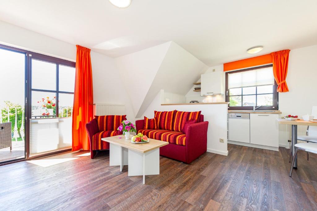 Selliner Ferienappartements mit Balkon und Seeblick - Apartamento Con Balcón