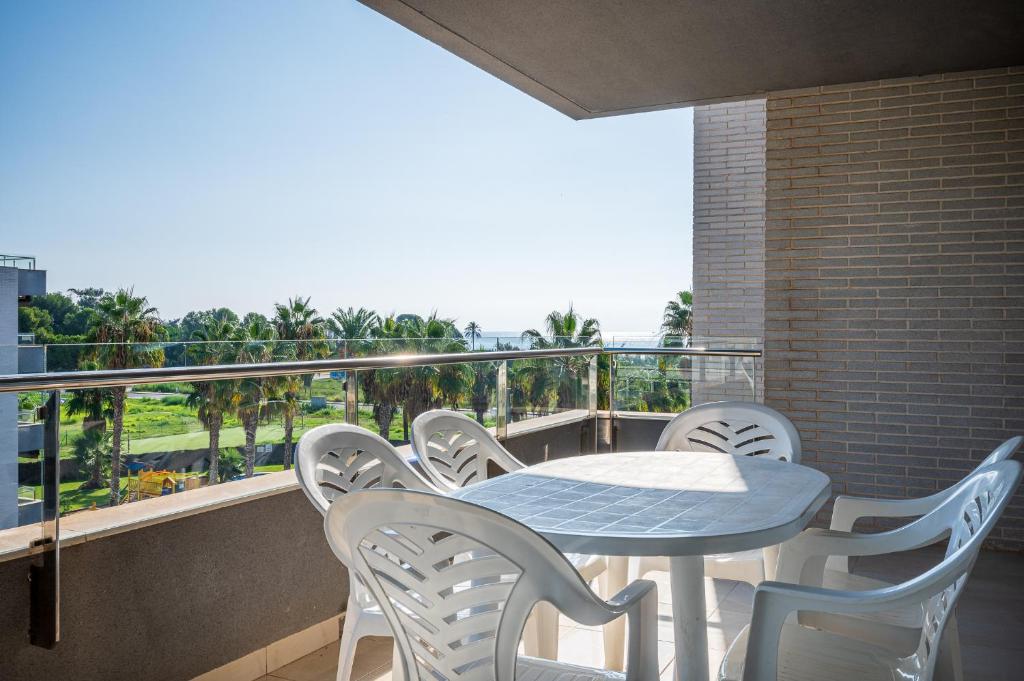Balkón nebo terasa v ubytování AT144 Completamente equipado, con piscina y cerca de la playa