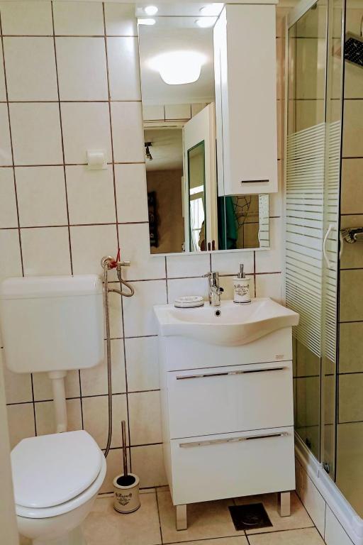 Kúpeľňa v ubytovaní Holiday Home N&M by Interhome