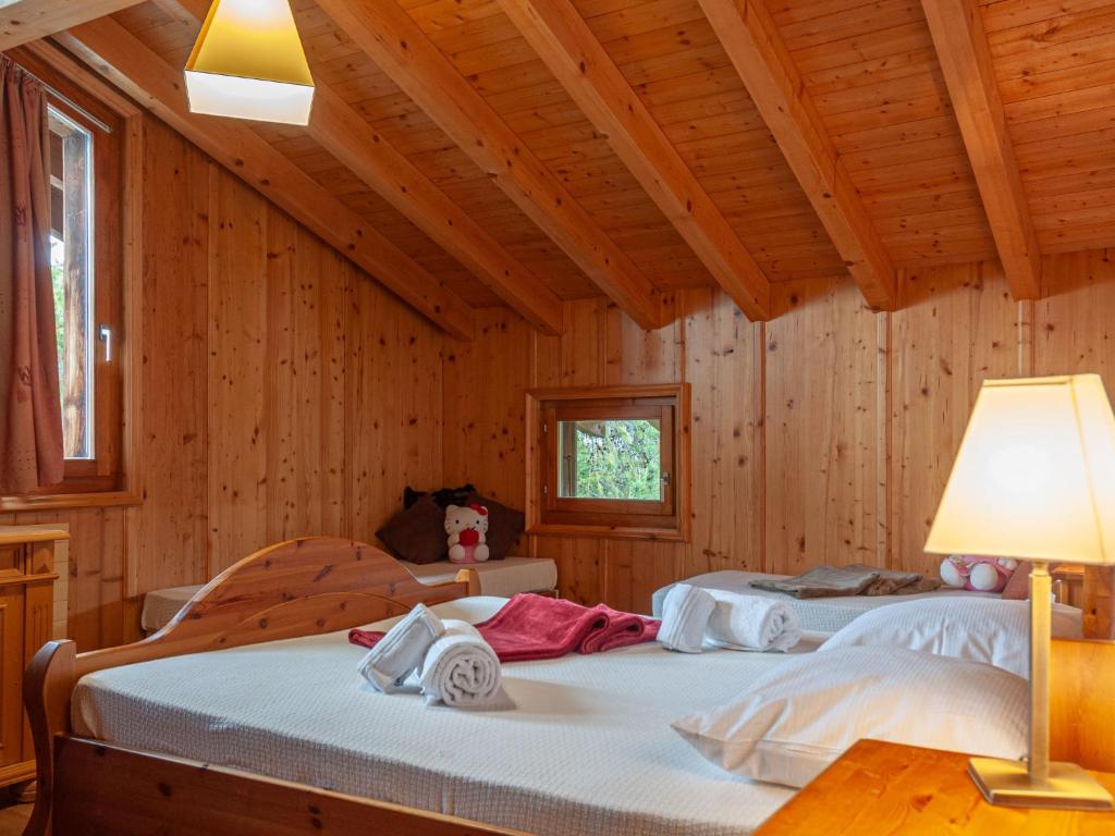Postel nebo postele na pokoji v ubytování Chalet Belle Vue by Interhome
