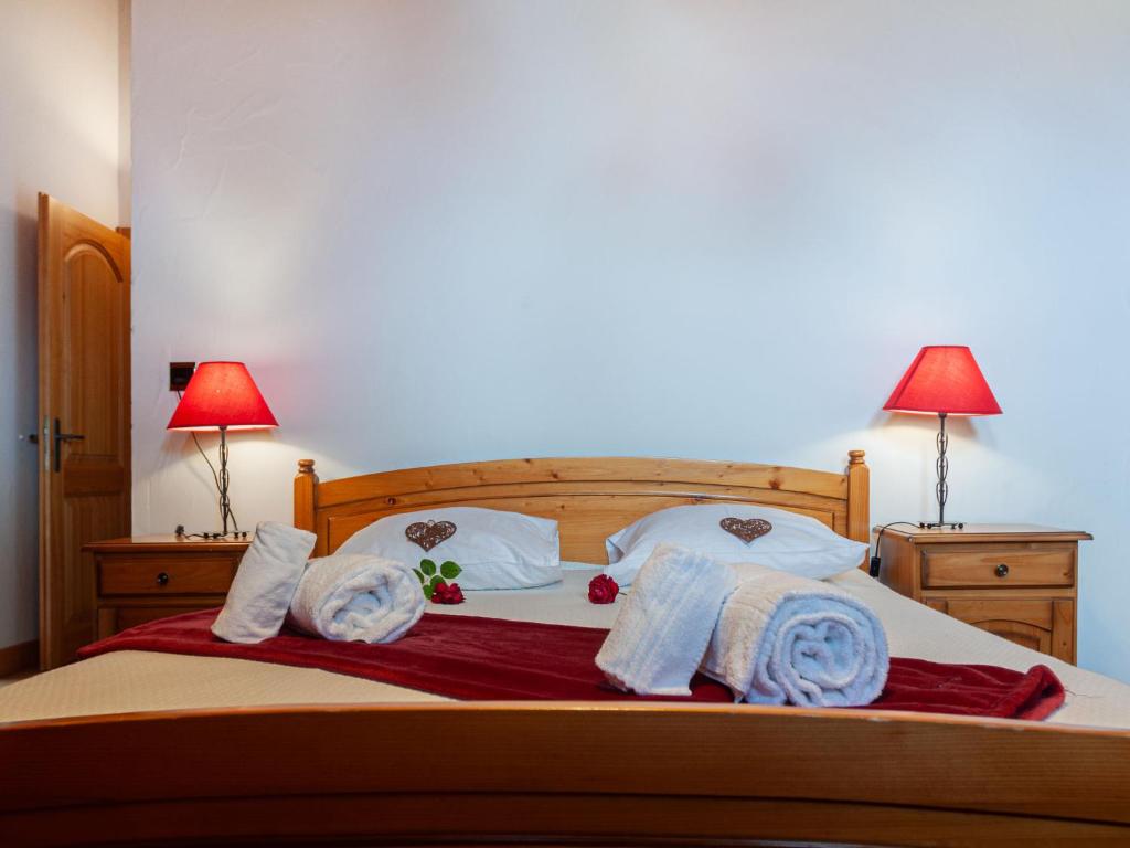 Postel nebo postele na pokoji v ubytování Chalet Belle Vue by Interhome