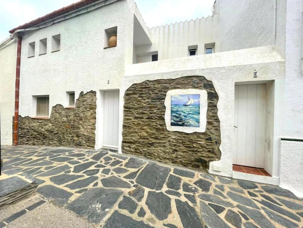 The building in which Az apartmant is located