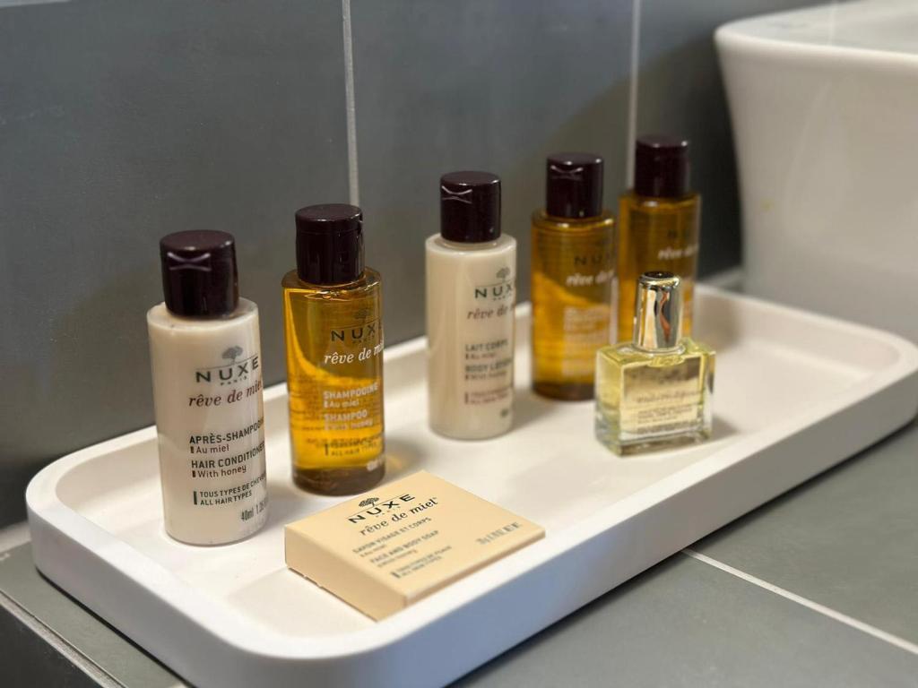 Cabanes avec jacuzzi les pieds dans la vignes - King Room With Garden View