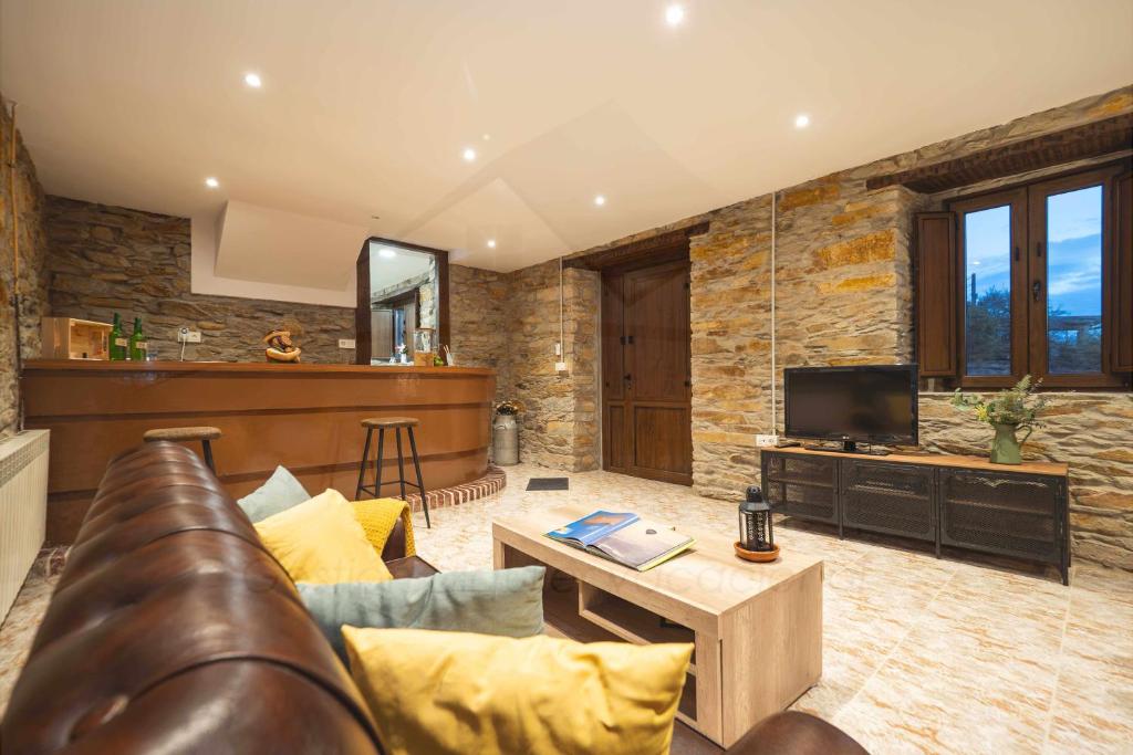 Casa Piñera Cudillero - Three-Bedroom House