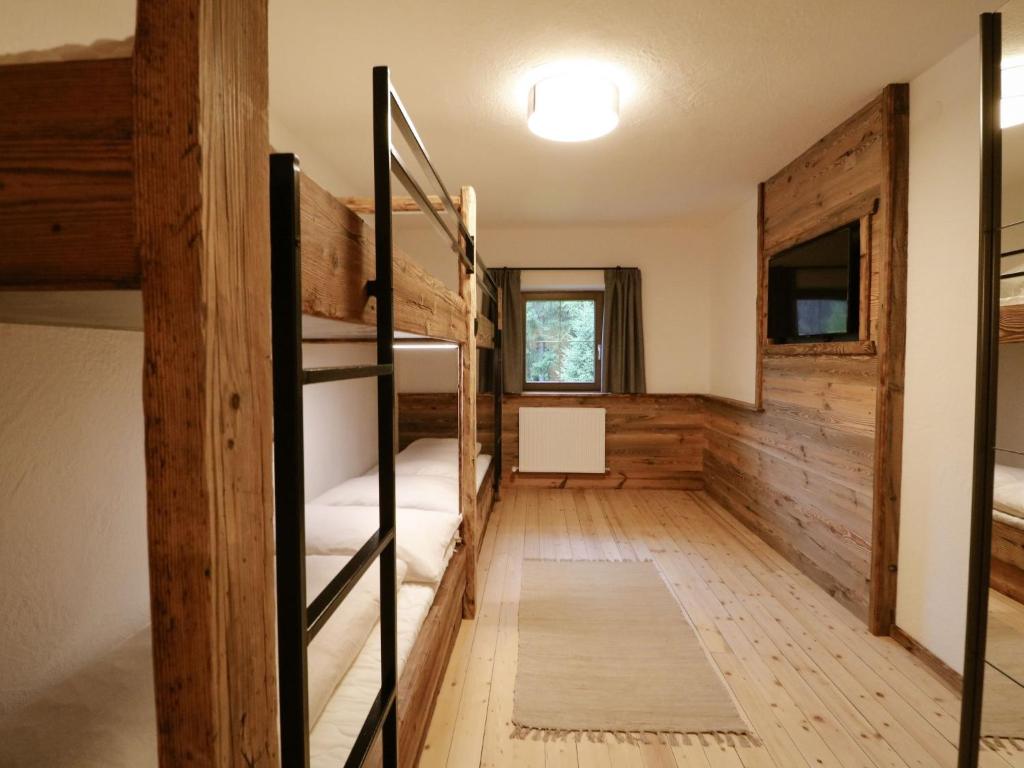 Postel nebo postele na pokoji v ubytování Holiday Home bergGlück by Interhome