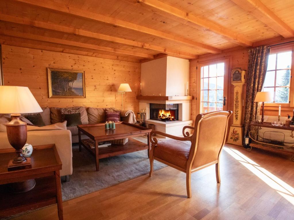 Χώρος καθιστικού στο Apartment La-Ina by Interhome