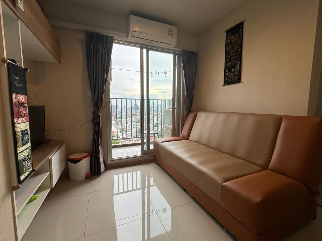 Gallery image of High rise view-150 meters from MRT 高层景观 地铁出口步行3分钟即到 in Bang O