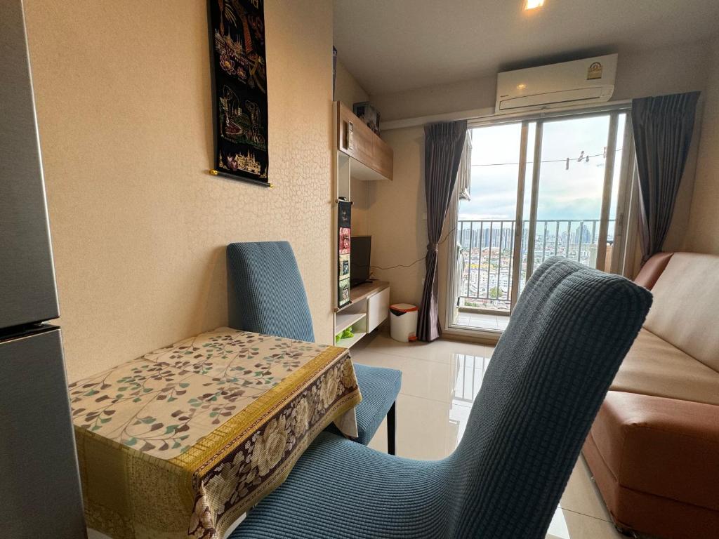 Gallery image of High rise view-150 meters from MRT 高层景观 地铁出口步行3分钟即到 in Bang O
