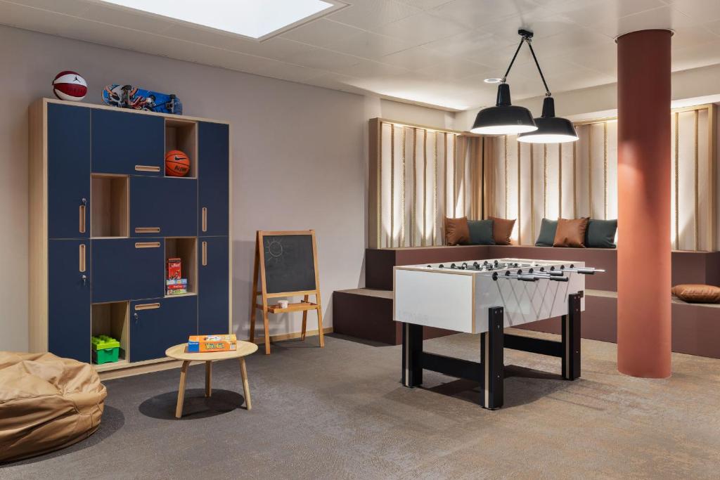 Posezení v ubytování Courtyard by Marriott Basel