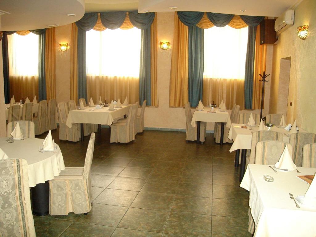 Restaurace v ubytování Izumrud