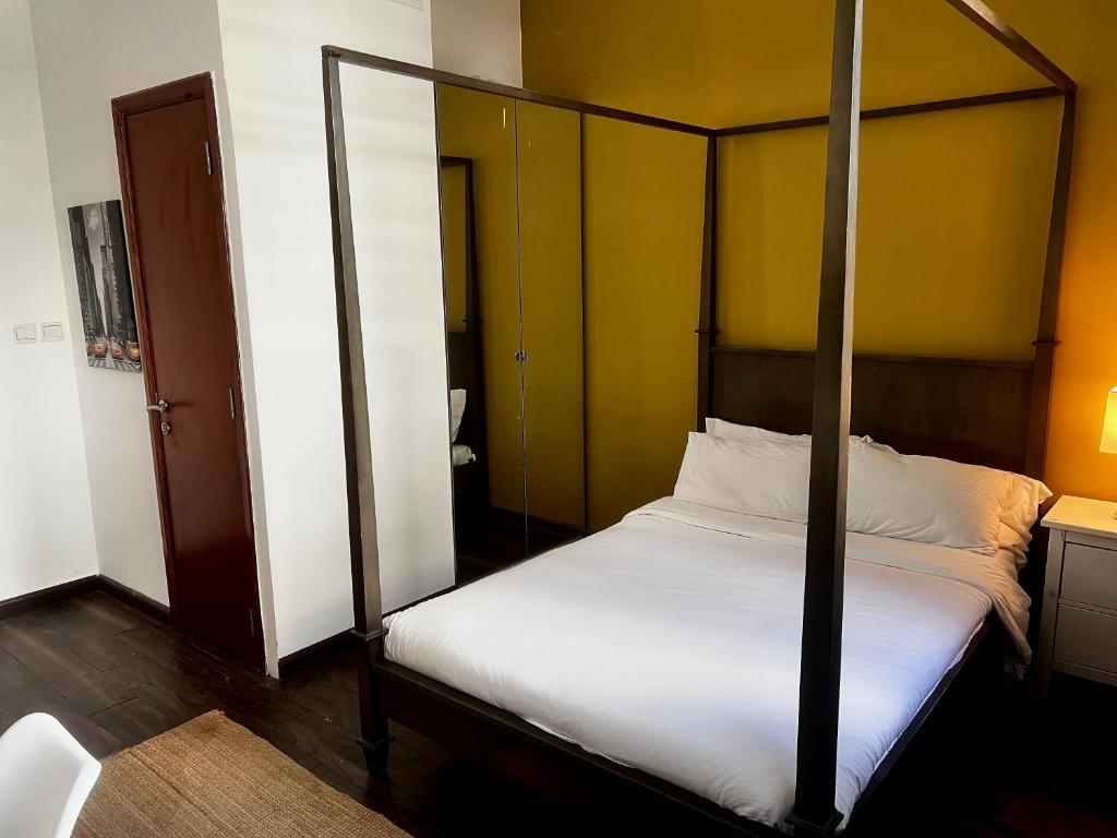 Norton Court Apt Motorcity