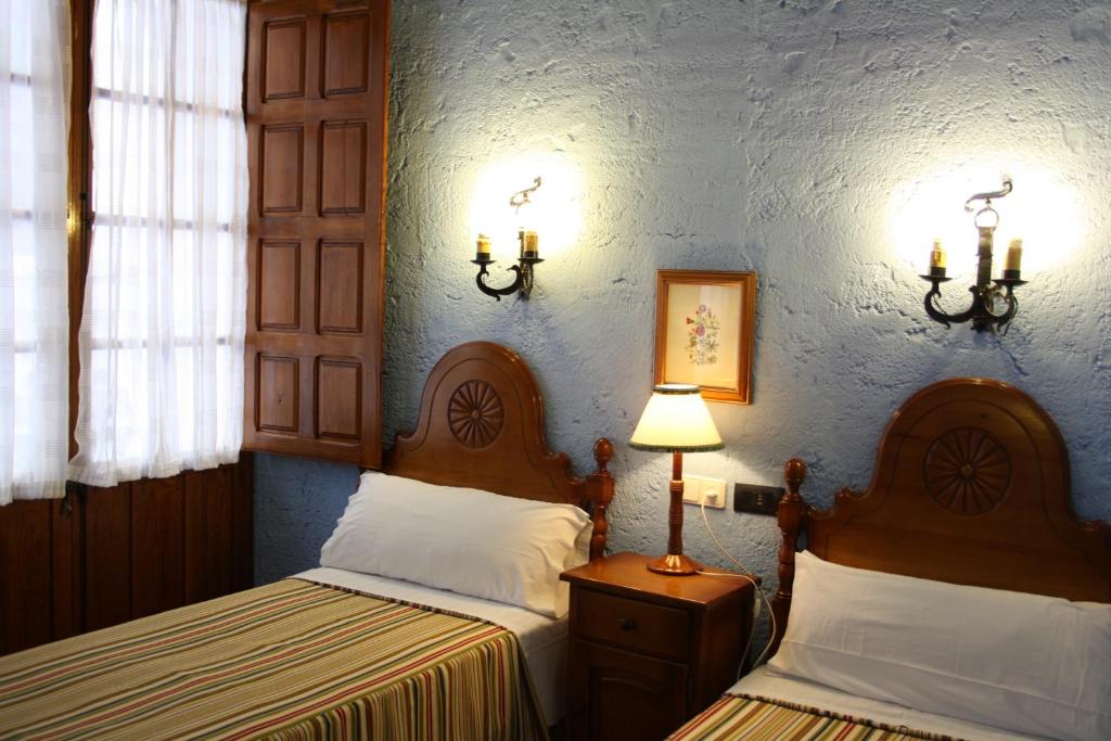 Hotel Hermanos Macias