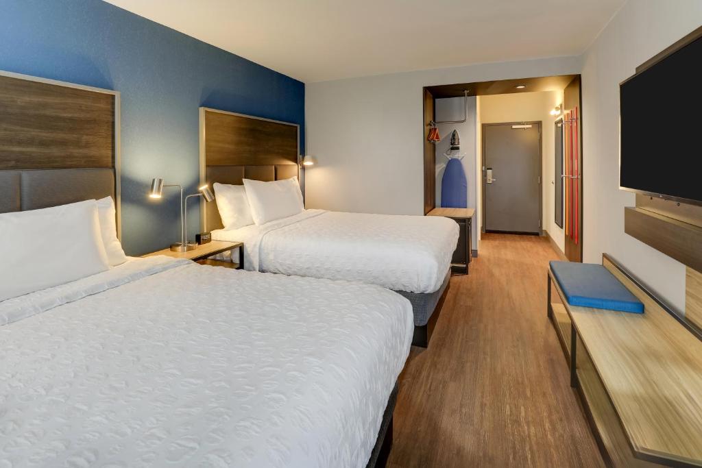 Tru By Hilton Leland Wilmington - Queen Room With Two Queen Beds - Hearing Access