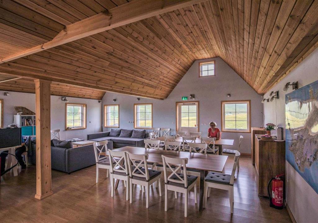Posezení v ubytování Fagrafell Hostel
