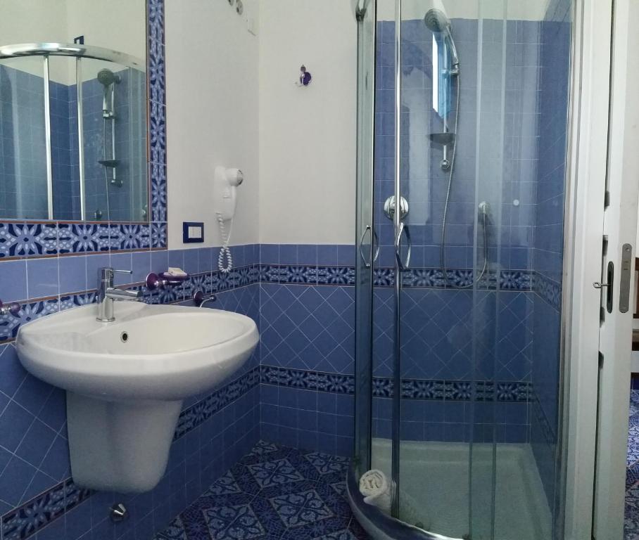 Hotel A Cannata - Tweepersoonskamer Met 1 Of 2 Bedden