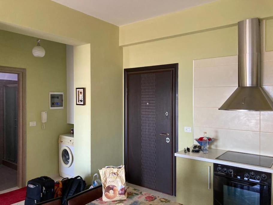 Sea view Apartment - Image 9