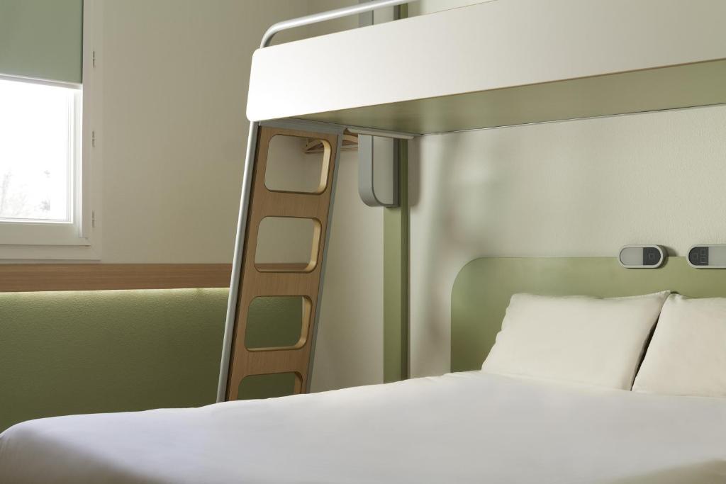 ibis budget Bordeaux Centre Bastide - Resim 42