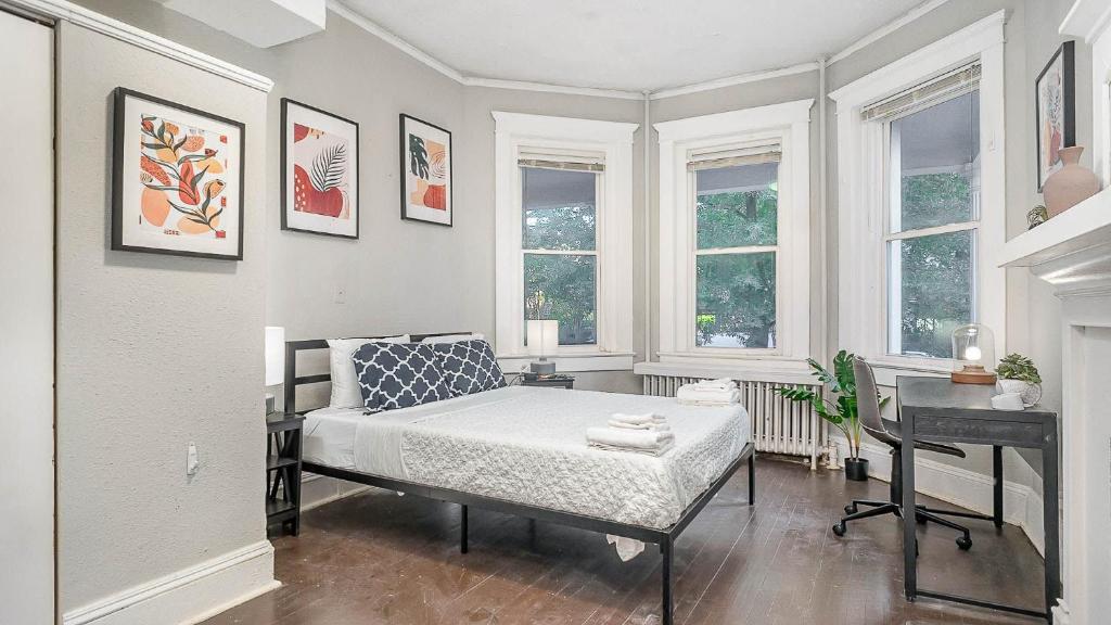 Ghent's Colonial Estate Suite 1, Norfolk (updated prices 2024)