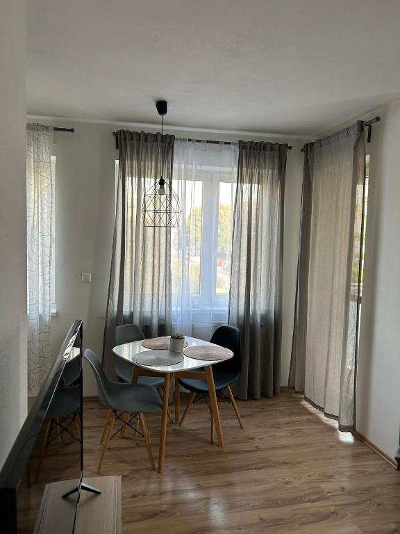 Posezení v ubytování Apartmán "DUNAJ" private parking - klimatizácia