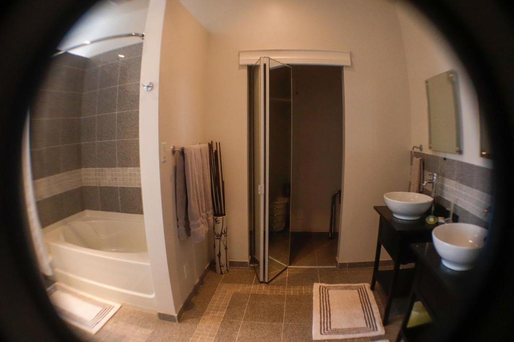 Fountainview Inn photo