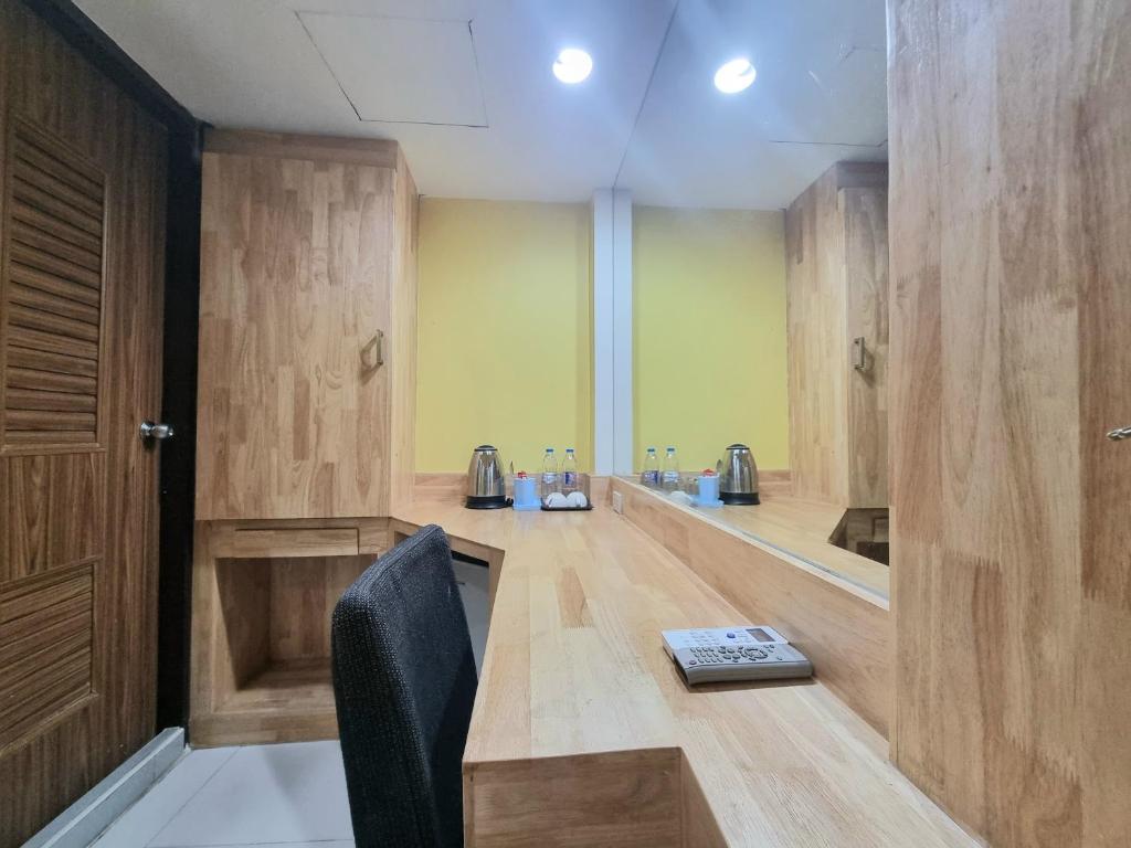 Cozi Inn Hotel, Bangkok - Resim 43