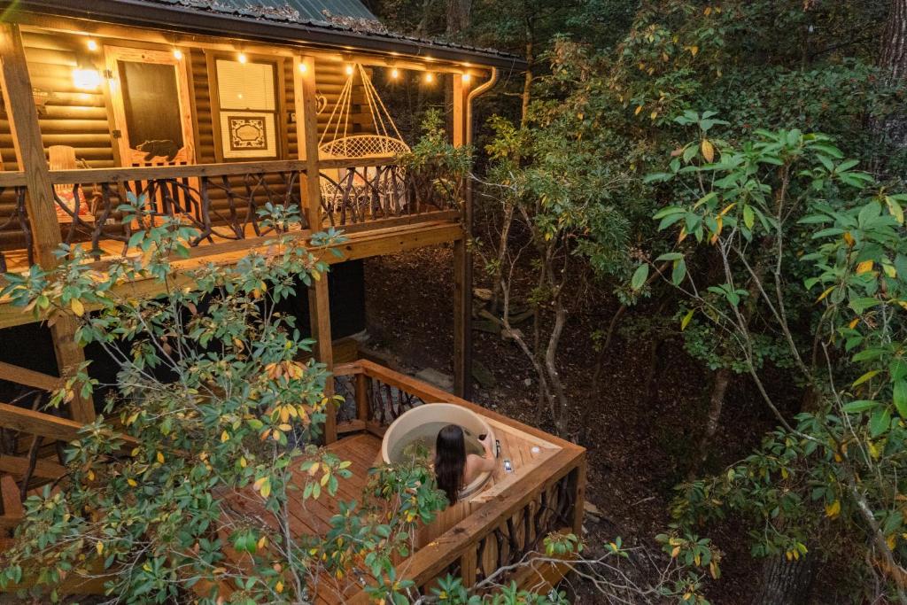 Zahrada ubytování Log Cabin with Mountain View and Privacy
