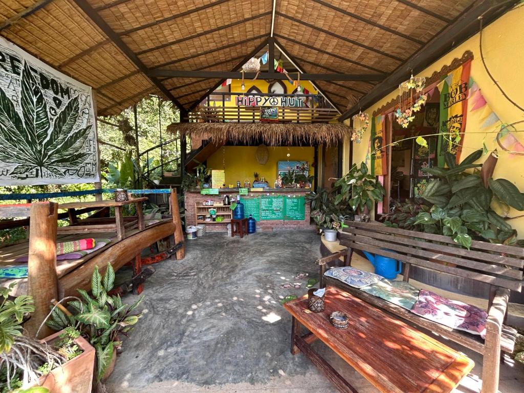 Zahrada ubytování Hippy Hut Koh Chang