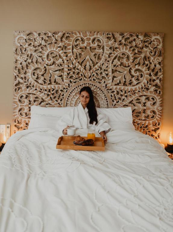 Postel nebo postele na pokoji v ubytování Taman Sari Luxury Private Pavilions - Pet Friendly Accomodation