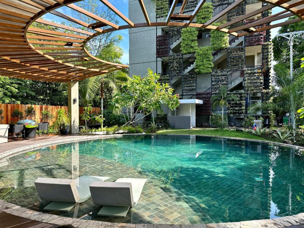 Bazén v ubytování Hotel Dumaguete nebo v jeho okolí