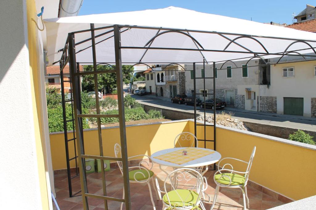 Apartment Antić