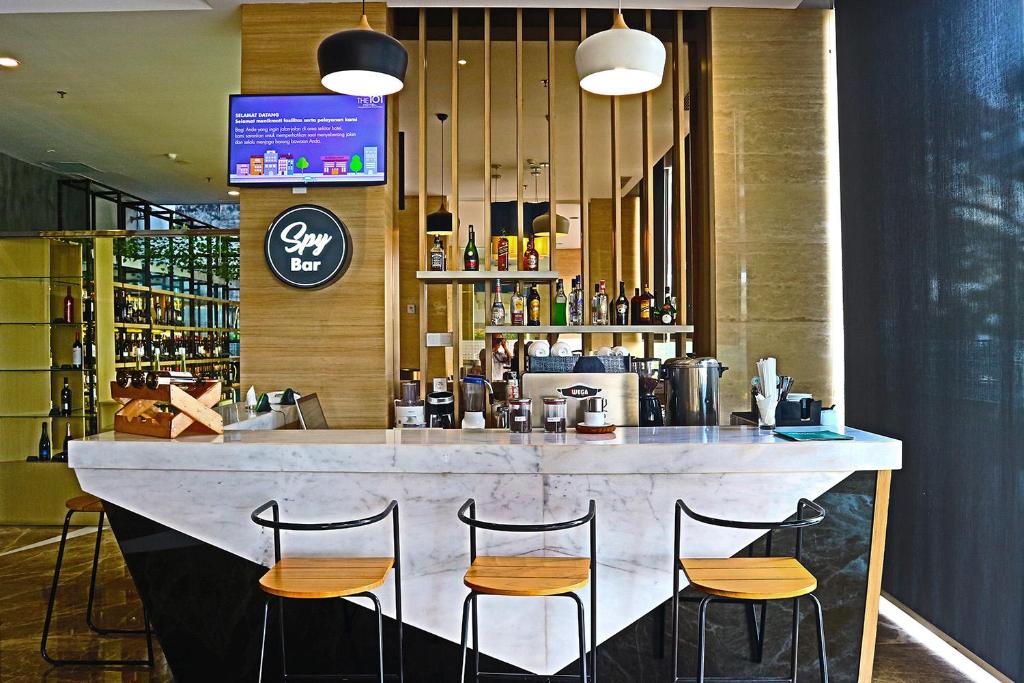 Lounge nebo bar v ubytování THE 1O1 Palembang Rajawali