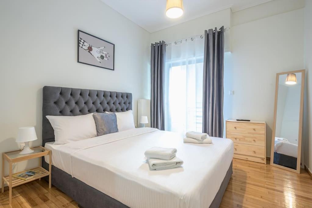 Athens Apartment 5-min to Metaxourgeio Metro