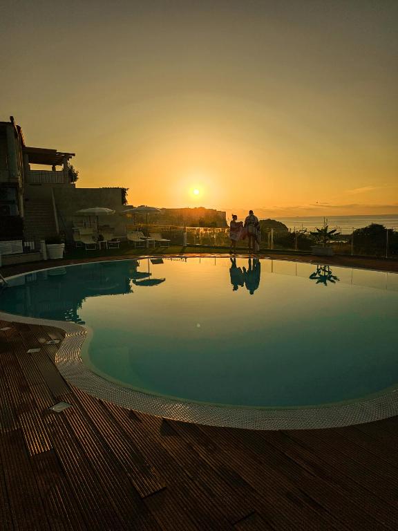 The swimming pool at or close to Residence New Paradise
