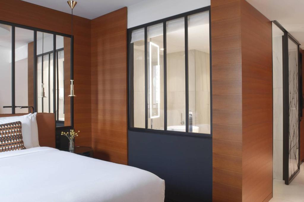Renaissance Paris Republique Hotel & Spa - Resim 39