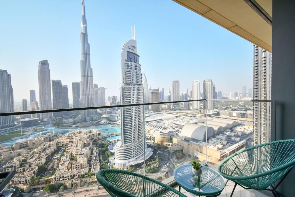 Nespecifikovaný výhled na destinaci Dubaj nebo výhled na město při pohledu z apartmánu
