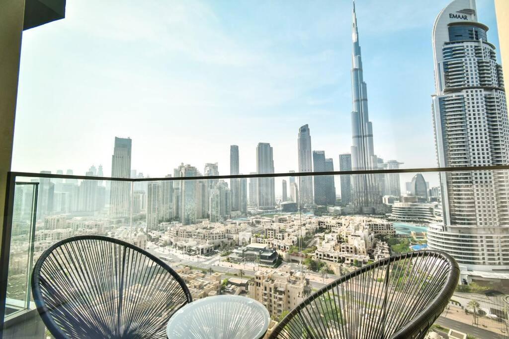 Nespecifikovaný výhled na destinaci Dubaj nebo výhled na město při pohledu z apartmánu