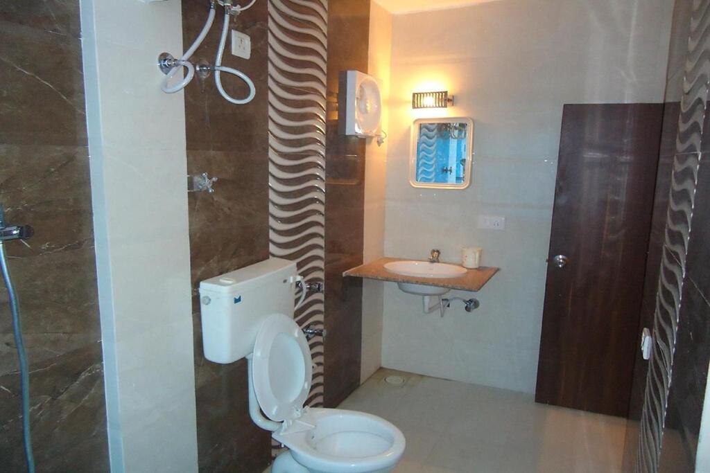 Hotel Maan Residency Satellite Road - Chambre De Luxe