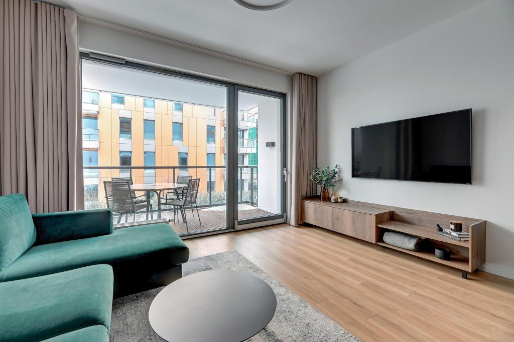 Brabank Riverside Premium Suites & Free Parking by Downtown Apartments - 1