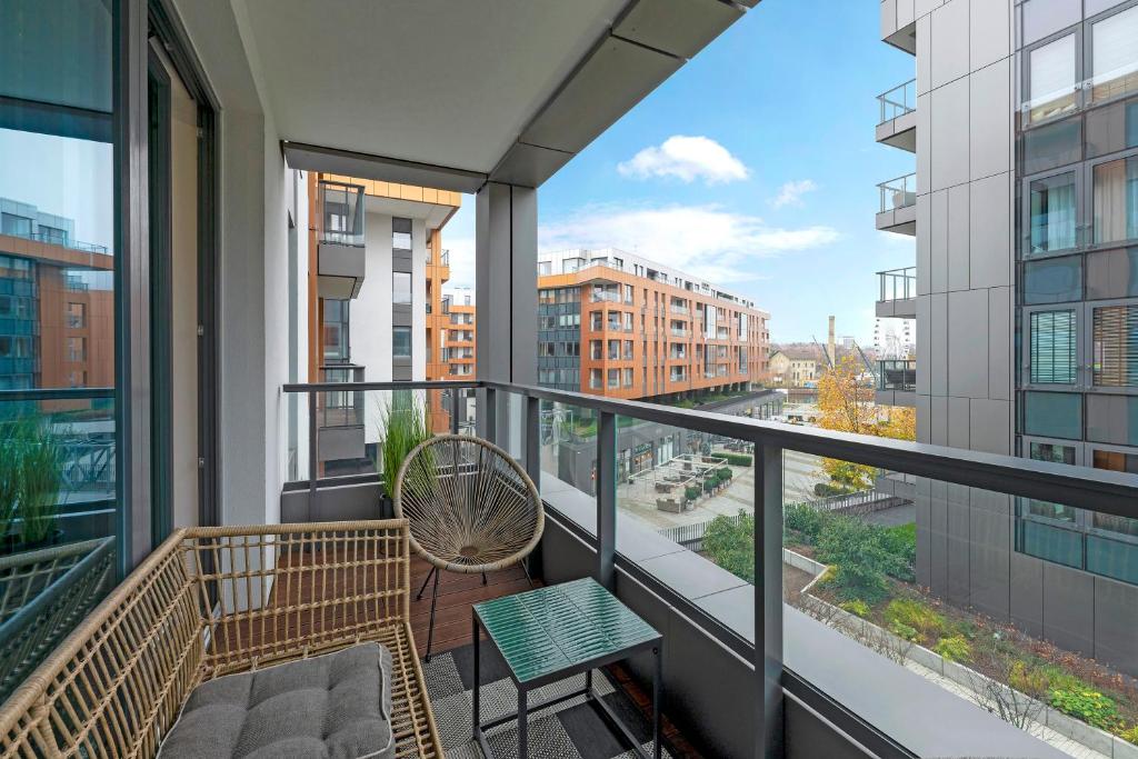 Brabank Riverside Premium Suites & Free Parking by Downtown Apartments - 12