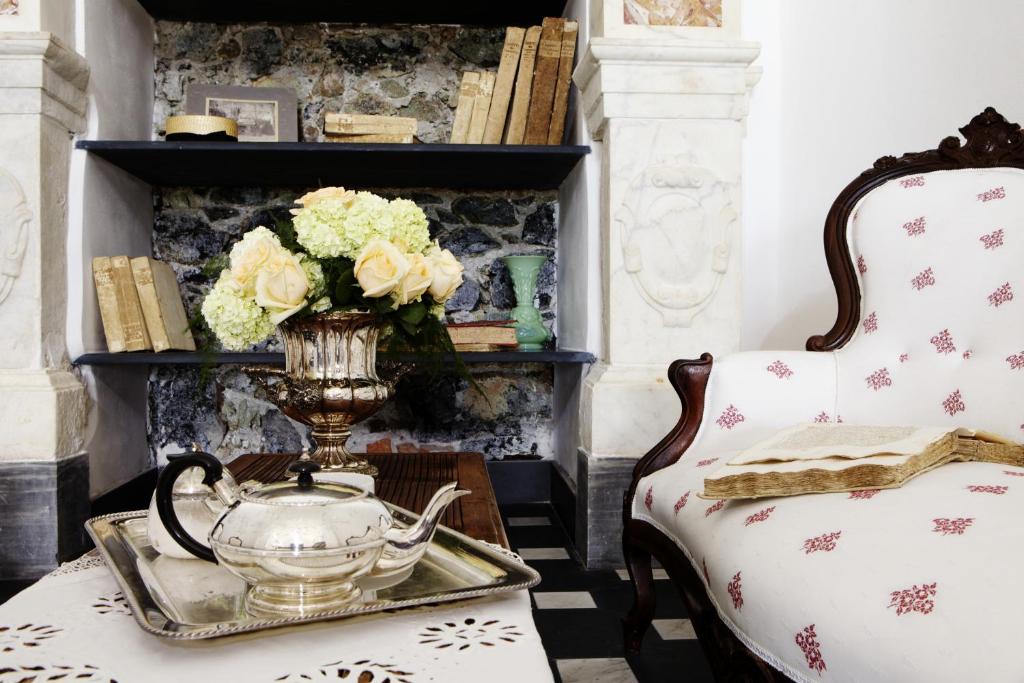 A bed or beds in a room at La Madonetta - Dimora d'epoca -
