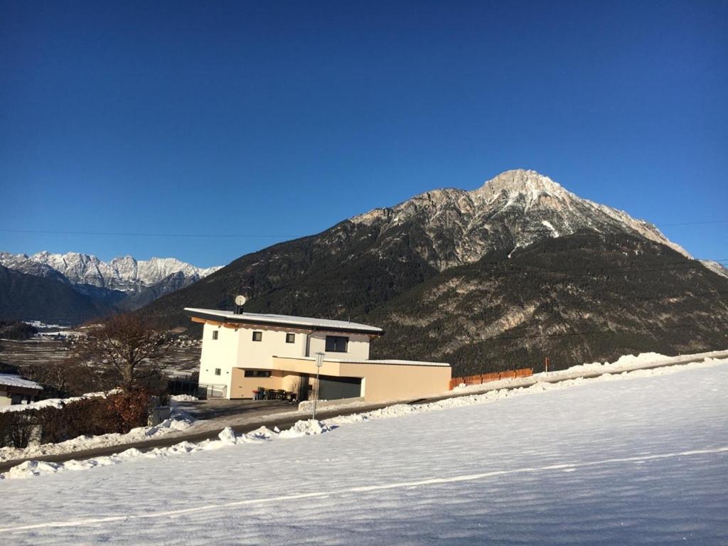 Výhľad na hory alebo výhľad na hory priamo z apartmánu