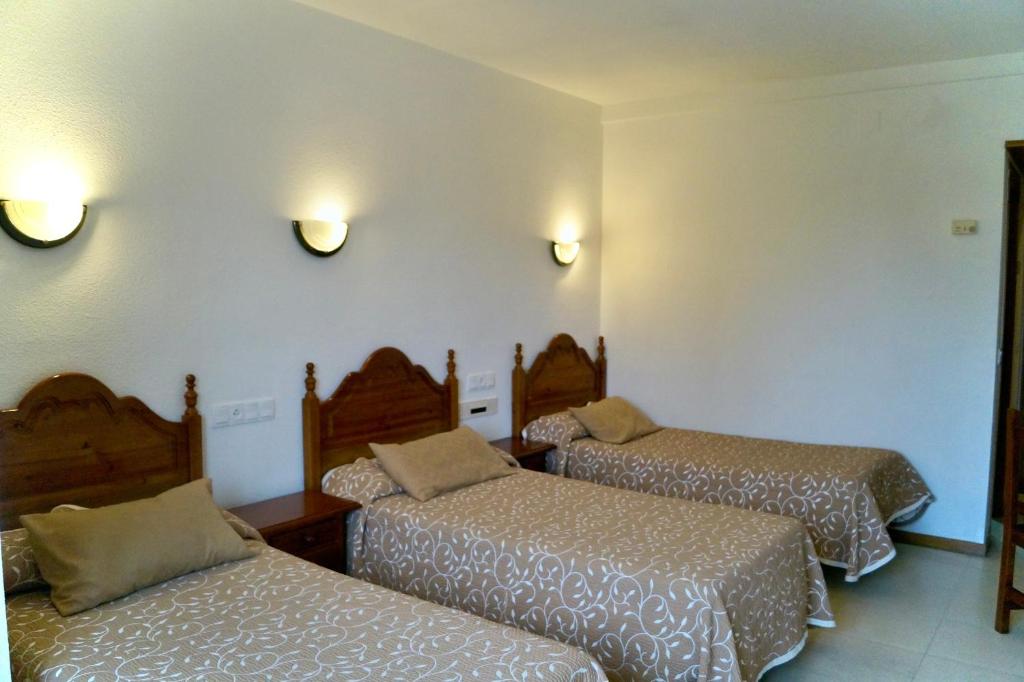 Hotel Nobis Salamanca - Familiekamer Met Uitzicht Op De Tuin