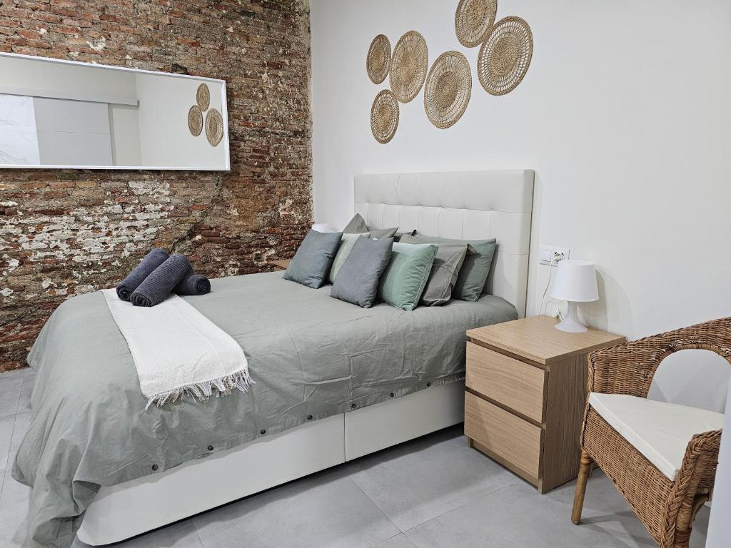 Estudio Trinidad Centro Málaga 2 - 3