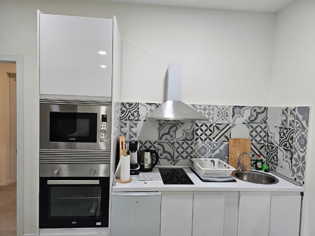 Estudio Trinidad Centro Málaga 2 - 4