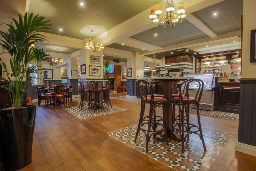 Restaurace v ubytování Fairway Inn