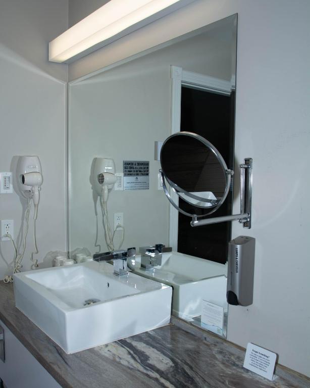 Galería fotográfica de Travelodge by Wyndham Roberval en Roberval
