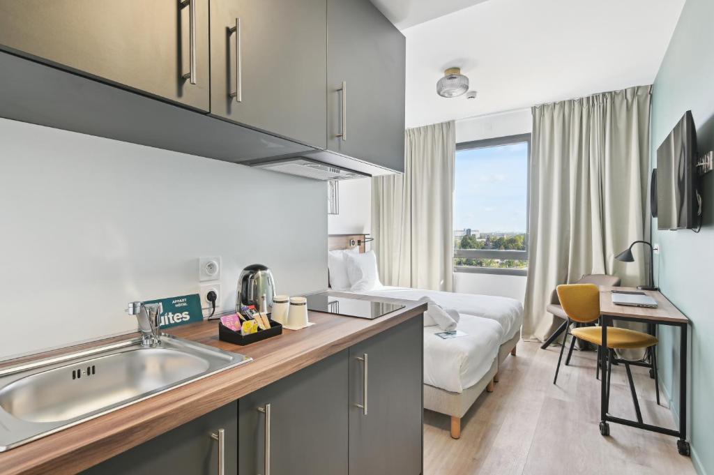 All Suites Paris Ouest Colombes - Comfort Studio (single Beds)