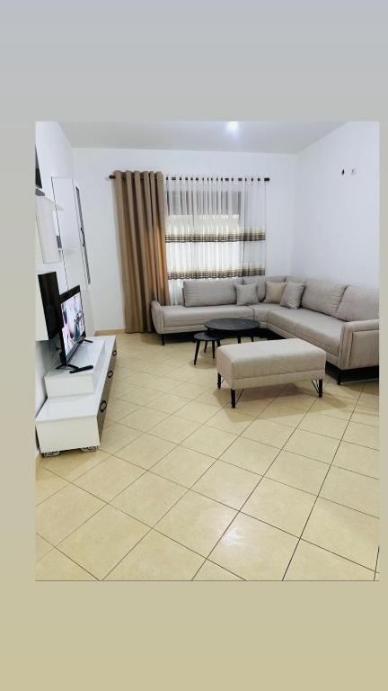 Proper Home 1 - Image 9